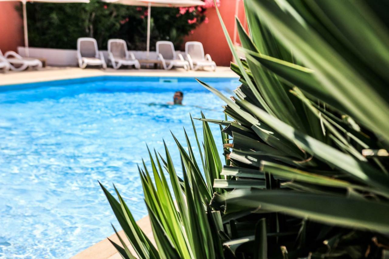 Les Rizieres Hotel Сен Мари де ла Мер Екстериор снимка